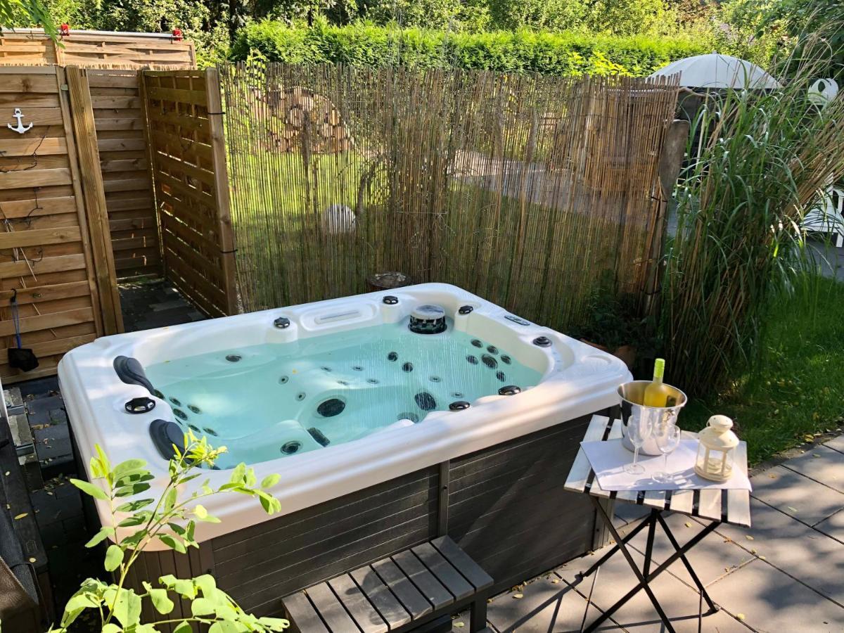 Gartenloft Mit Outdoor Whirlpool Und Garten Petershagen-Eggersdorf Zewnętrze zdjęcie